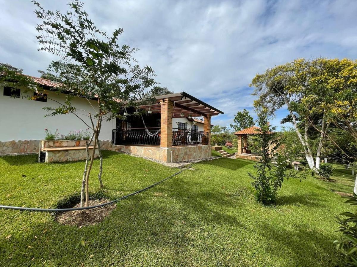 Casa De Campo Villa Tatiana- Mesa De Los Santos لوس سانتوس المظهر الخارجي الصورة